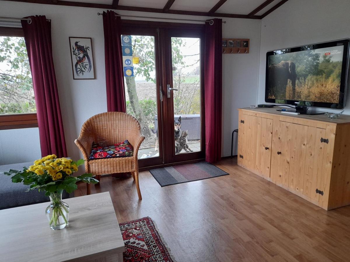 Villa Bie Oans Oefje à Lewedorp Extérieur photo