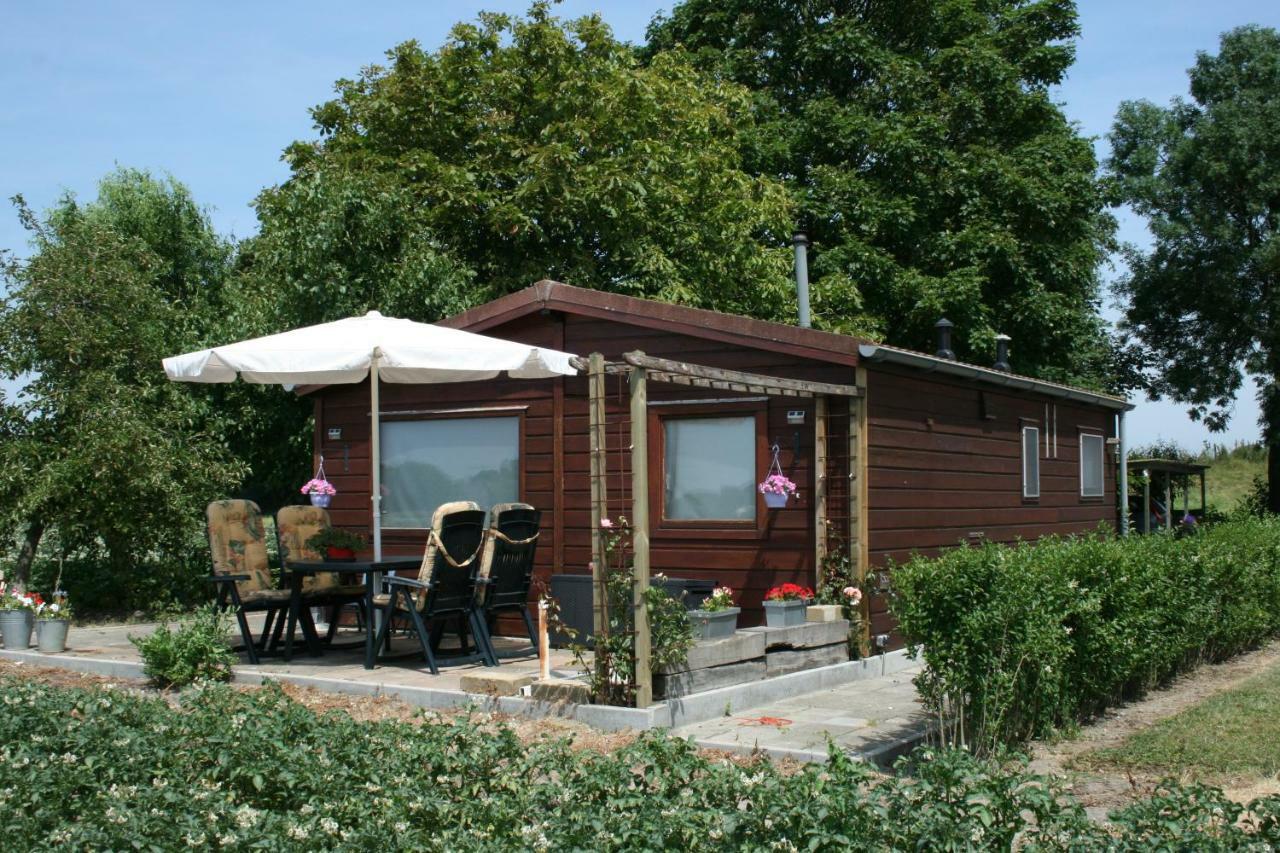 Villa Bie Oans Oefje à Lewedorp Extérieur photo